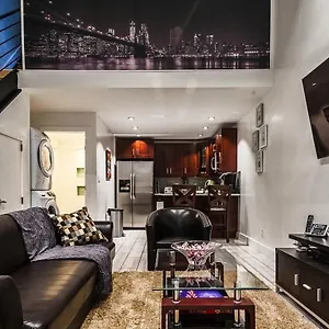 https://triplex-carriage-house.us-newyorkcity.com